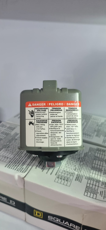 کلید اتومات SQUARE D