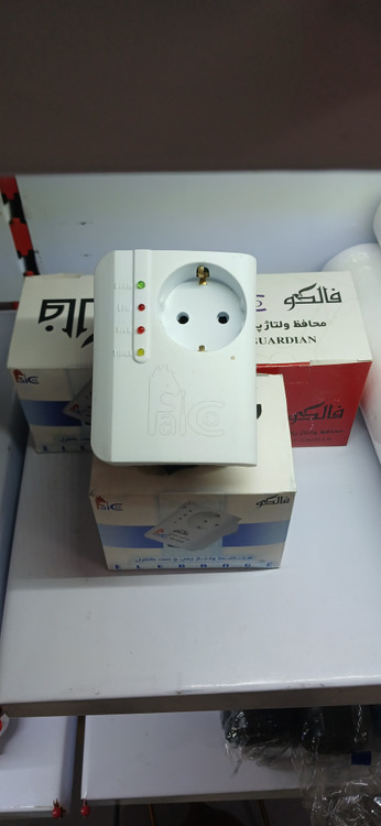 محافظ برق مدل فالکو